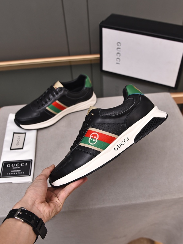 Gucci Sneakers